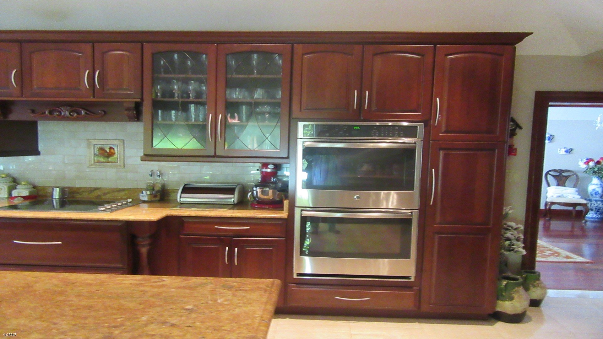 11 Rosemont Avenue