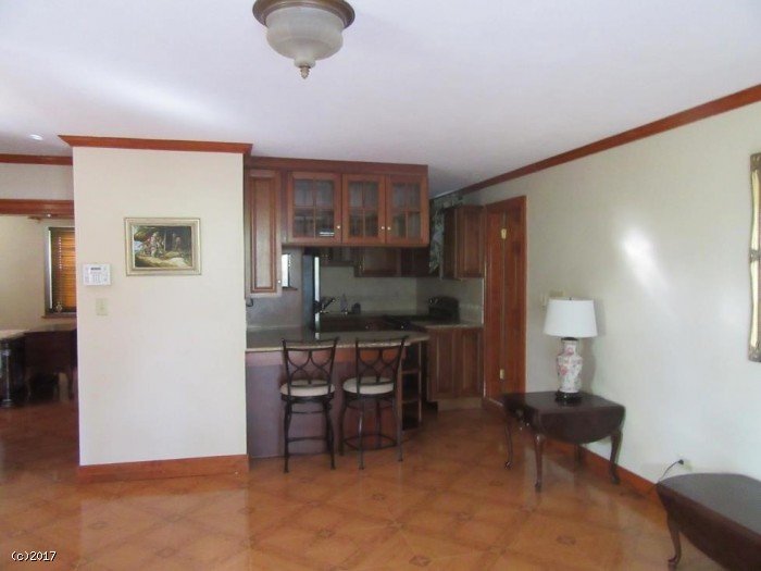 11 Rosemont Avenue